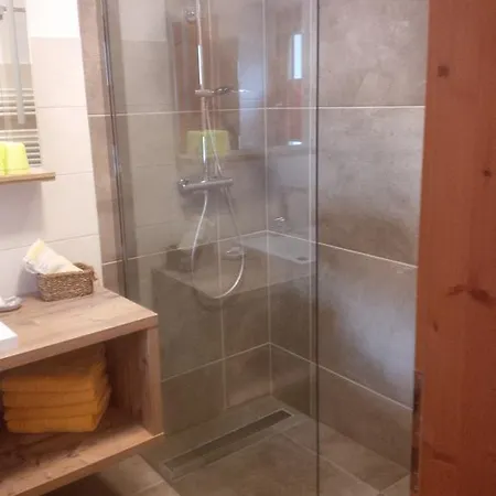 ابارتمنتهاوس هولاوس