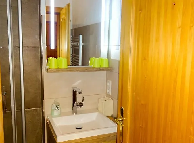 Appartementhaus Hollaus * Zell am See