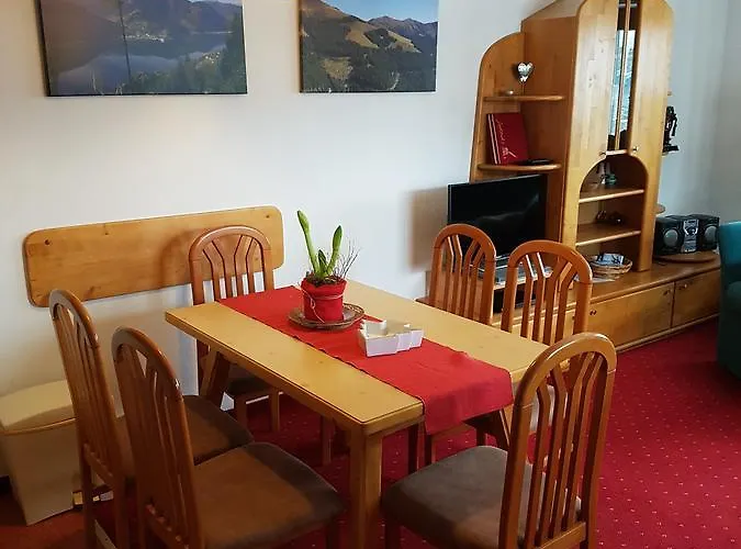 Appartementhaus Hollaus * Zell am See